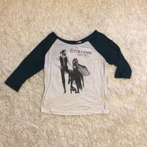 Comfy Band T- Fleetwood Mac